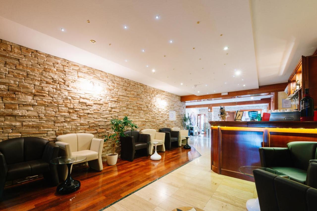 Irish House Medugorje Aparthotel Exterior photo